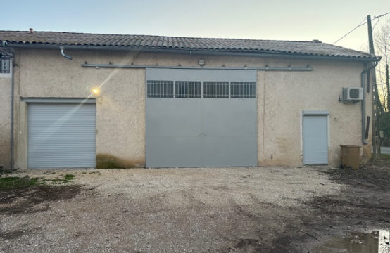 ENTREPOT A  VENDRE A VELLERON