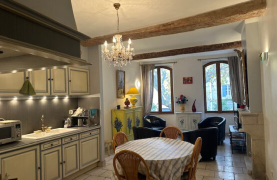 MAISON DE VILLE A VENDRE A L&rsquo; ISLE SUR LA SORGUE